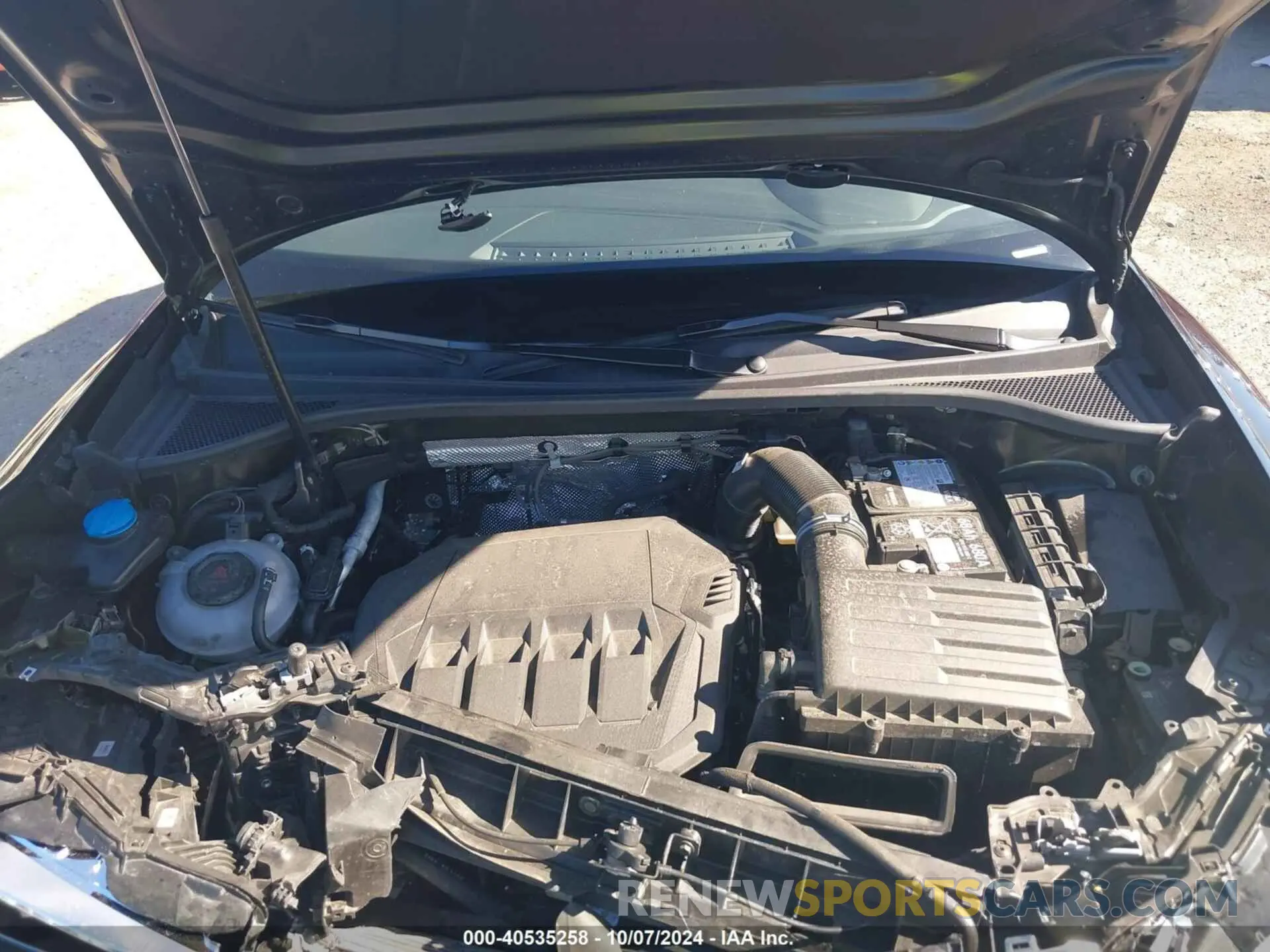 10 Photograph of a damaged car WA1DECF31R1046802 AUDI Q3 2024