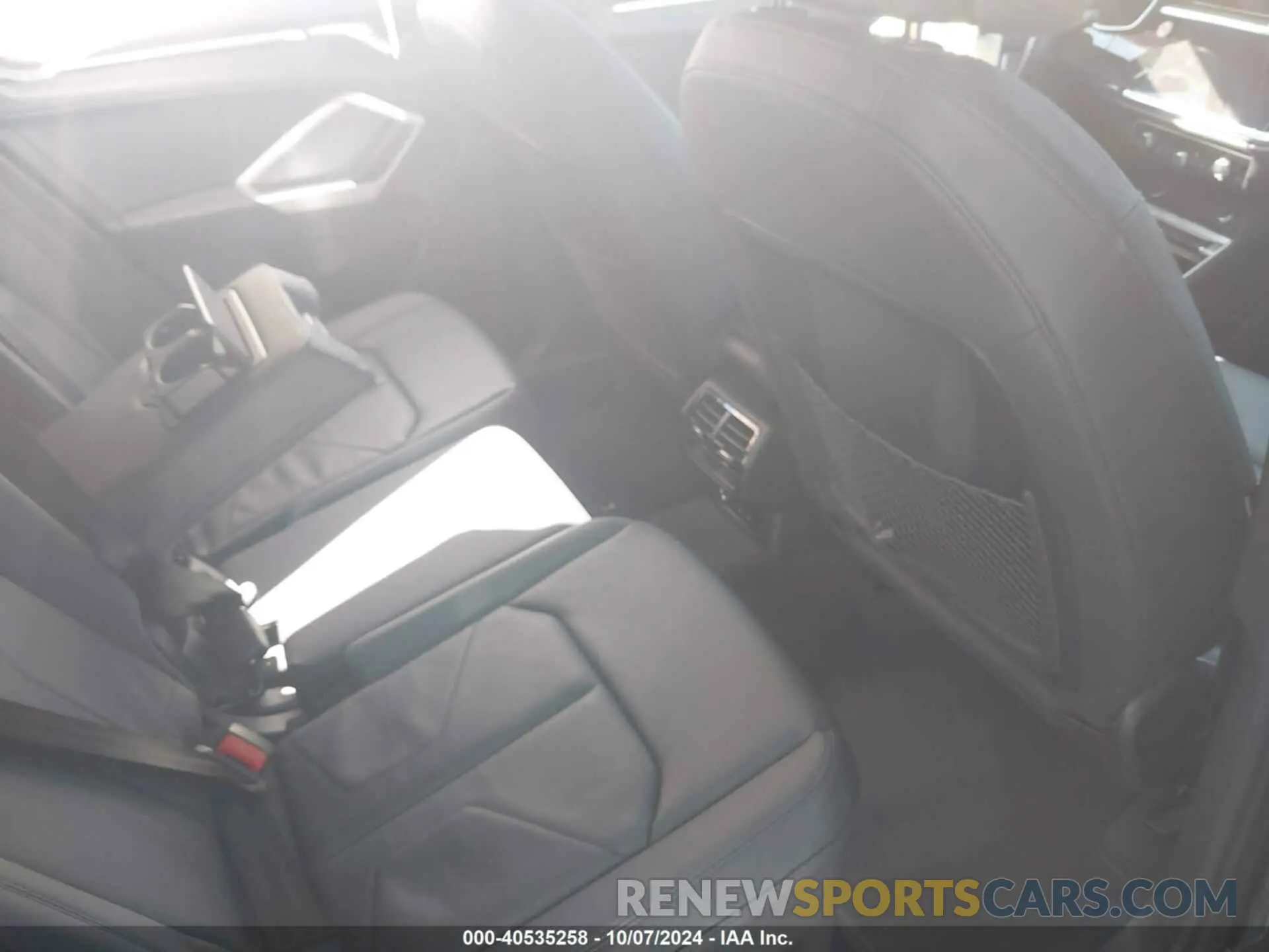 8 Photograph of a damaged car WA1DECF31R1046802 AUDI Q3 2024