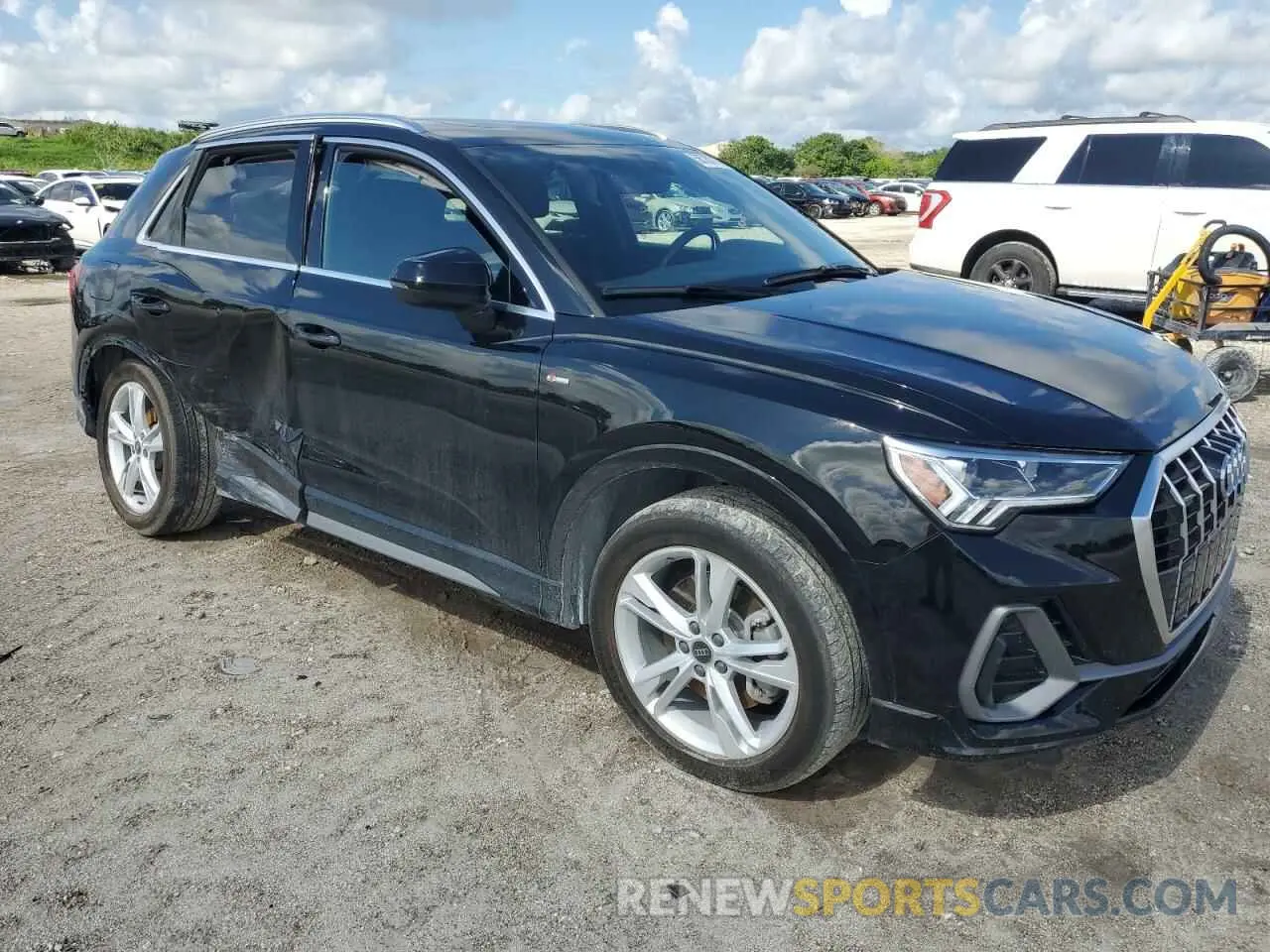 4 Фотография поврежденного автомобиля WA1DECF31R1047951 AUDI Q3 2024