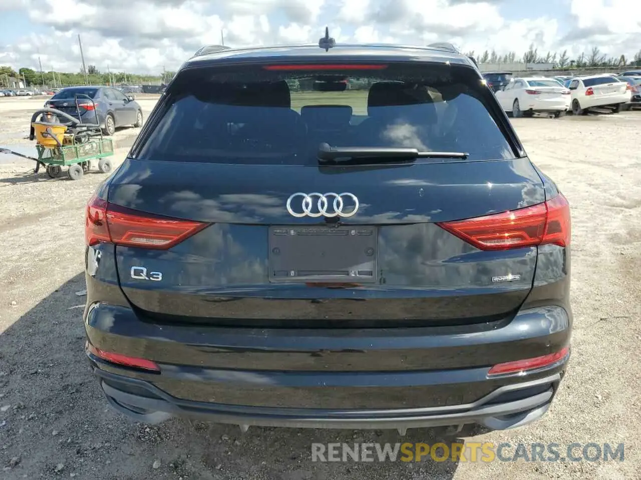 6 Фотография поврежденного автомобиля WA1DECF31R1047951 AUDI Q3 2024