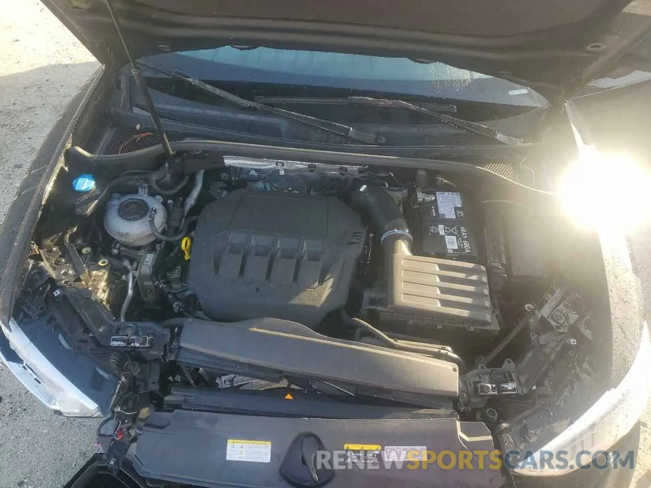 14 Фотография поврежденного автомобиля WA1DECF32R1023321 AUDI Q3 2024