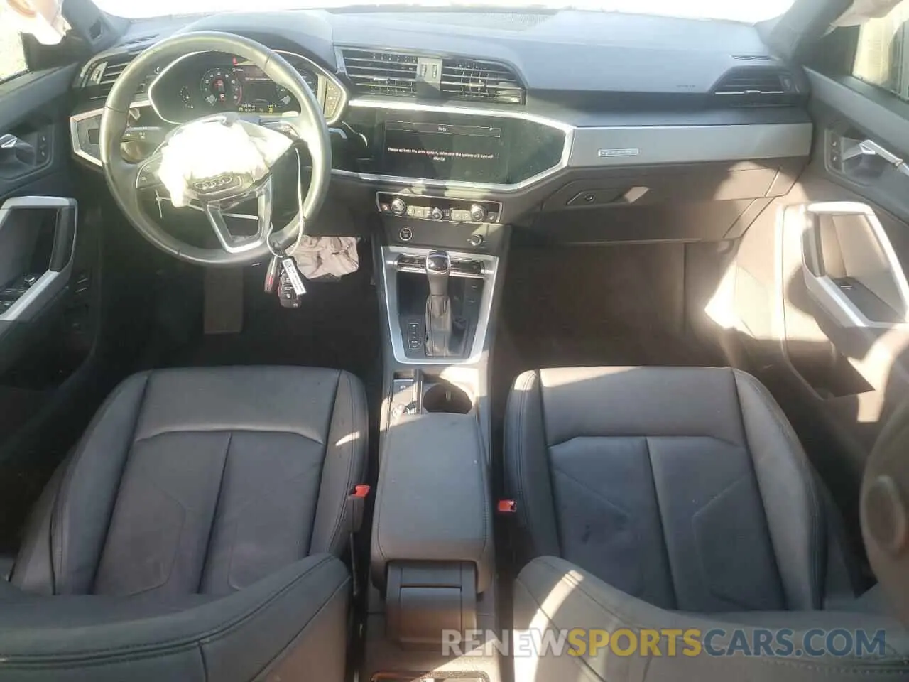 8 Фотография поврежденного автомобиля WA1DECF32R1023321 AUDI Q3 2024
