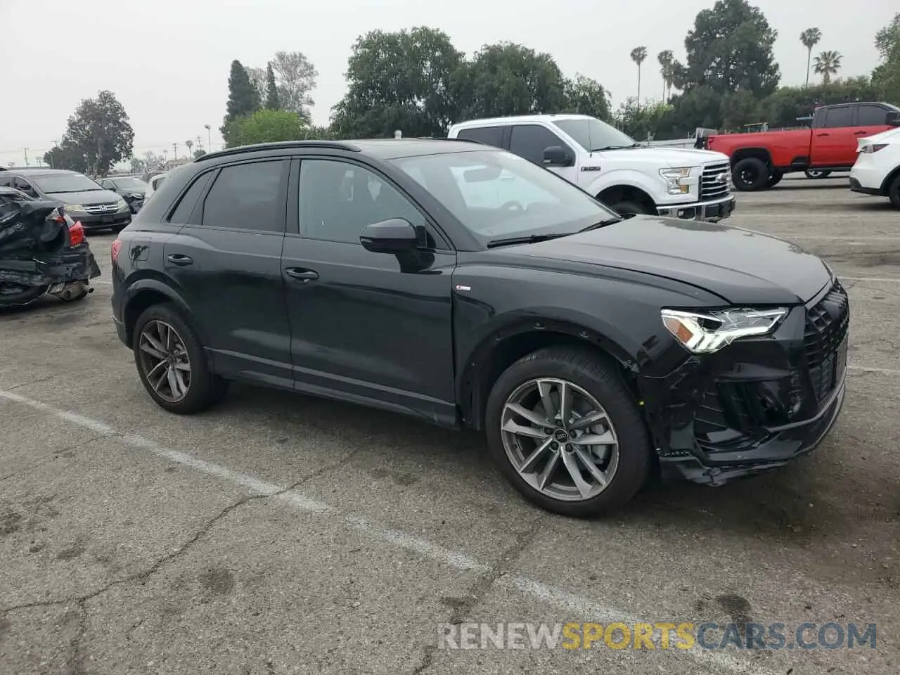 4 Фотография поврежденного автомобиля WA1DECF32R1129879 AUDI Q3 2024