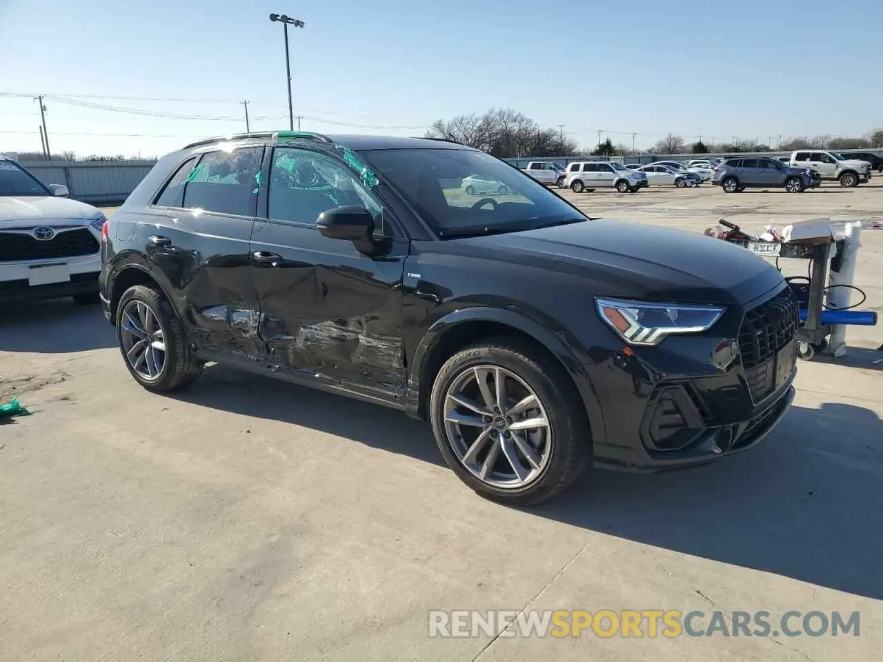4 Photograph of a damaged car WA1DECF34R1033333 AUDI Q3 2024
