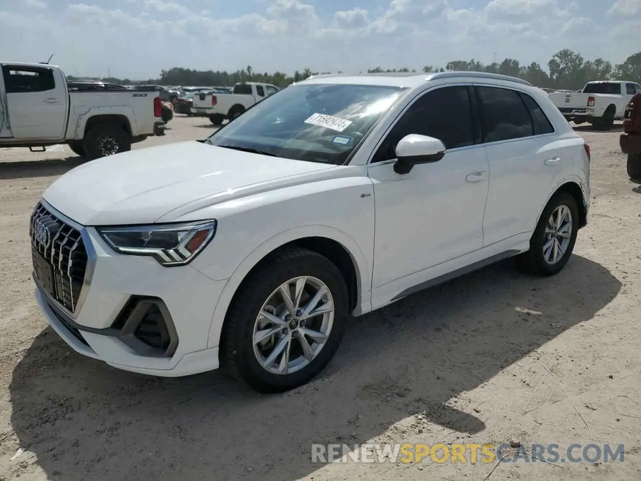 1 Photograph of a damaged car WA1DECF34R1060886 AUDI Q3 2024