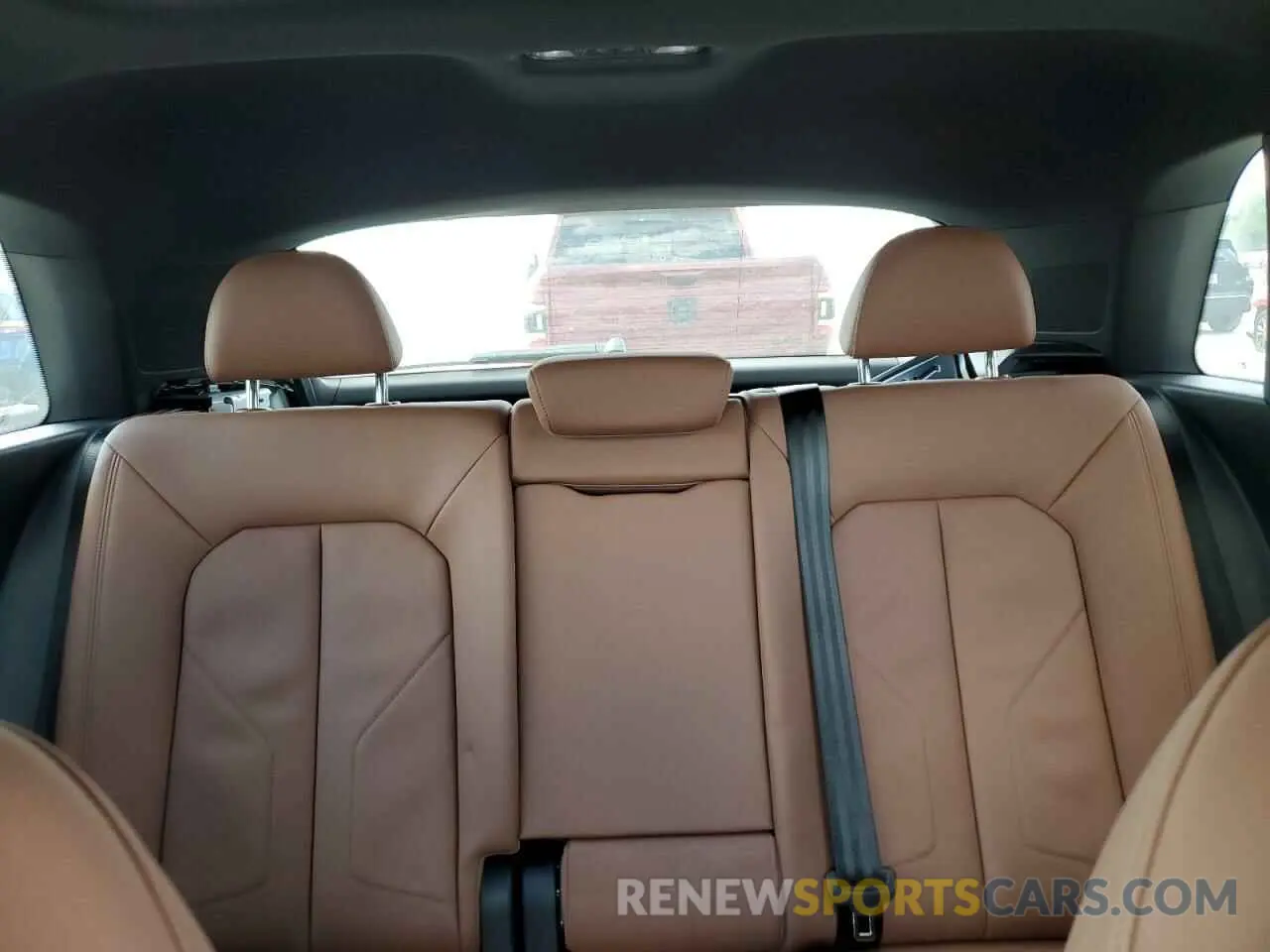 10 Photograph of a damaged car WA1DECF34R1060886 AUDI Q3 2024