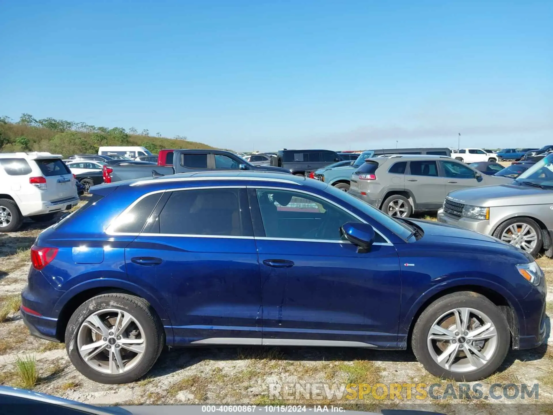 13 Фотография поврежденного автомобиля WA1DECF35R1040968 AUDI Q3 2024