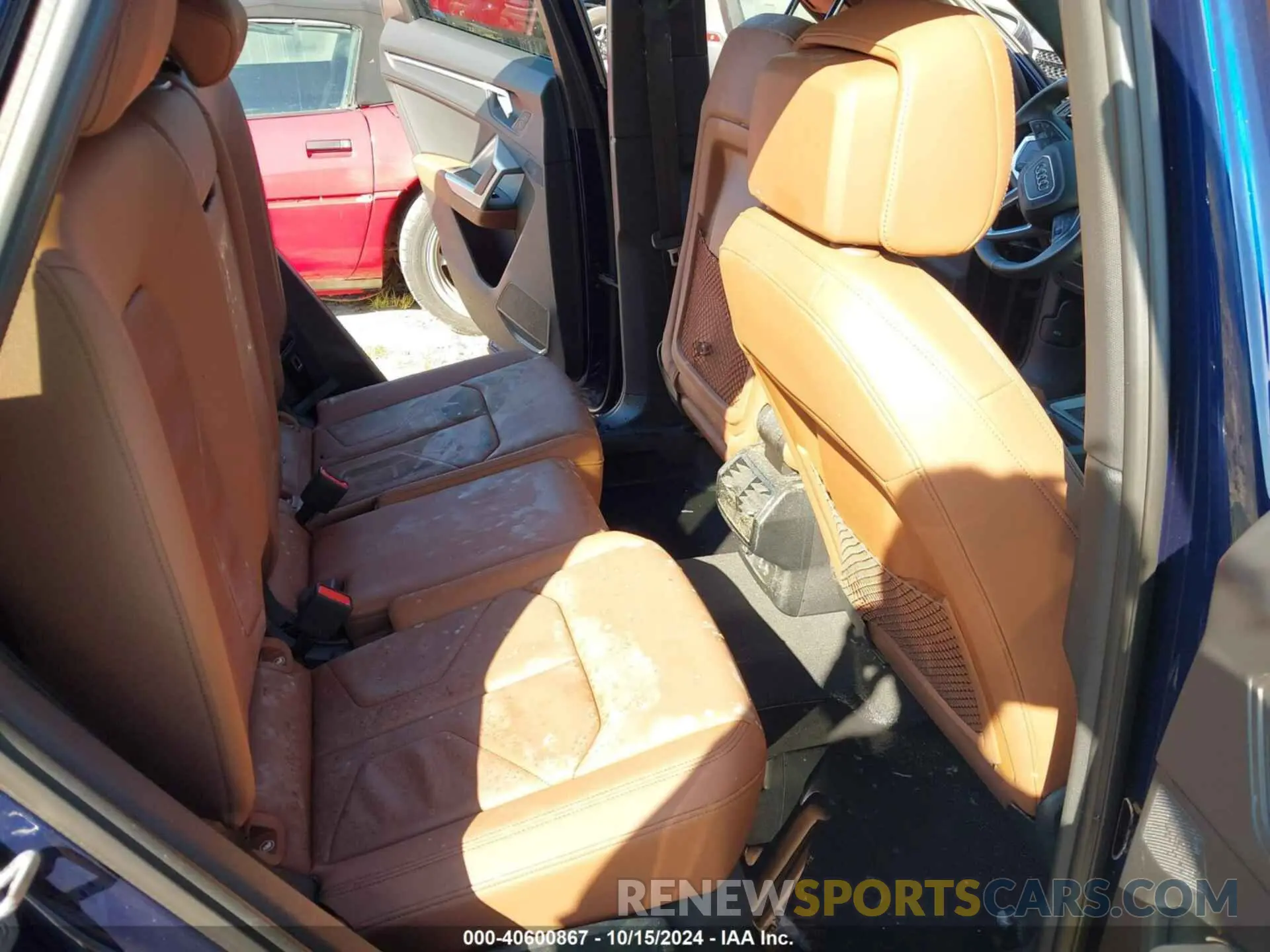8 Фотография поврежденного автомобиля WA1DECF35R1040968 AUDI Q3 2024