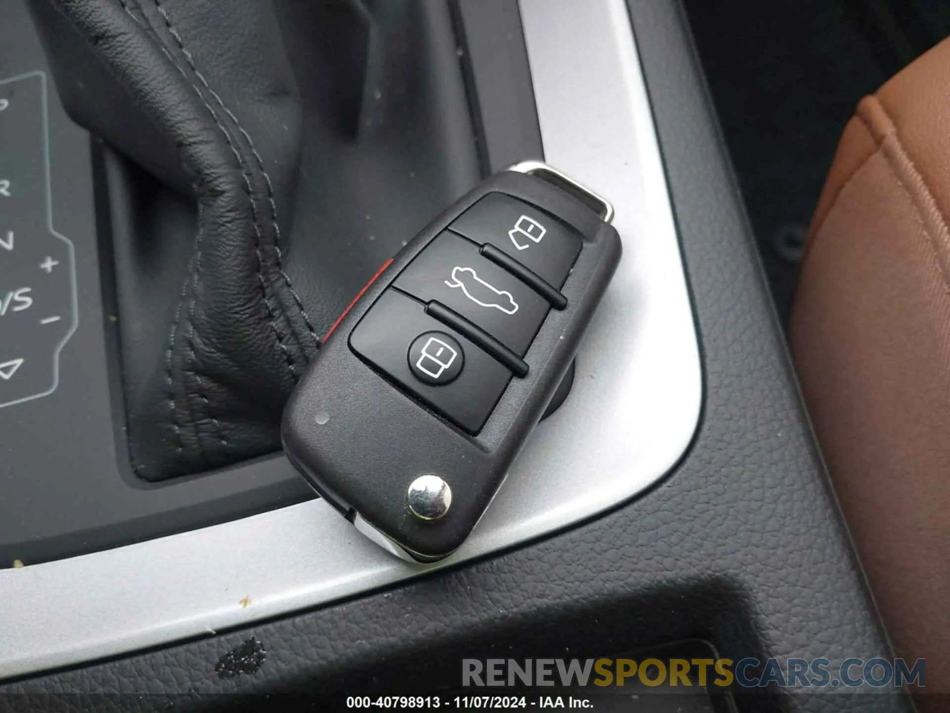 11 Photograph of a damaged car WA1DECF35R1072237 AUDI Q3 2024