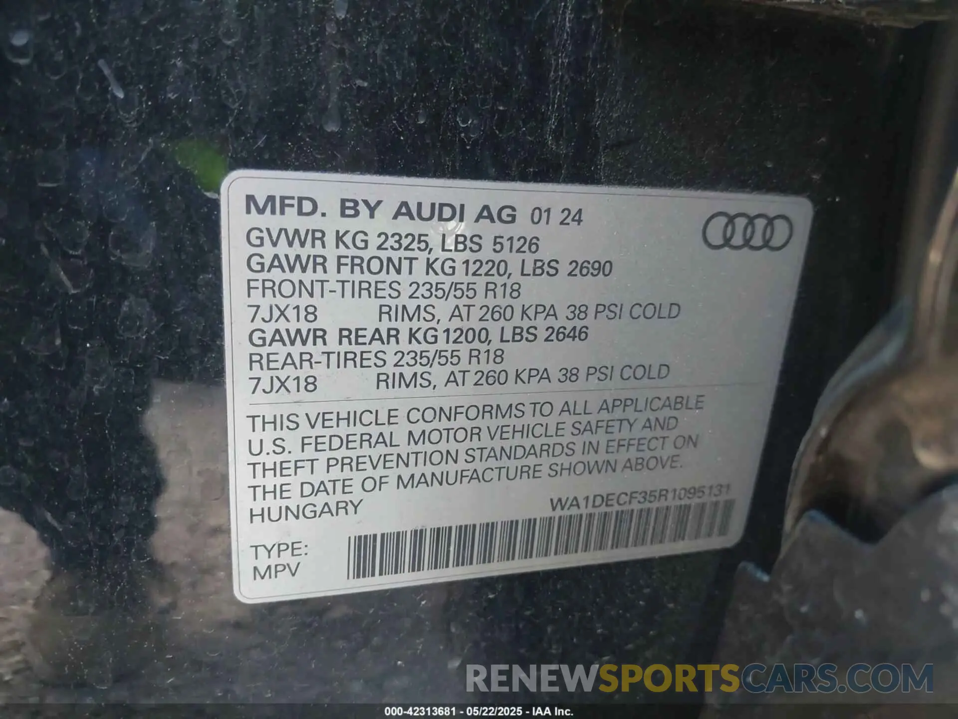 9 Фотография поврежденного автомобиля WA1DECF35R1095131 AUDI Q3 2024