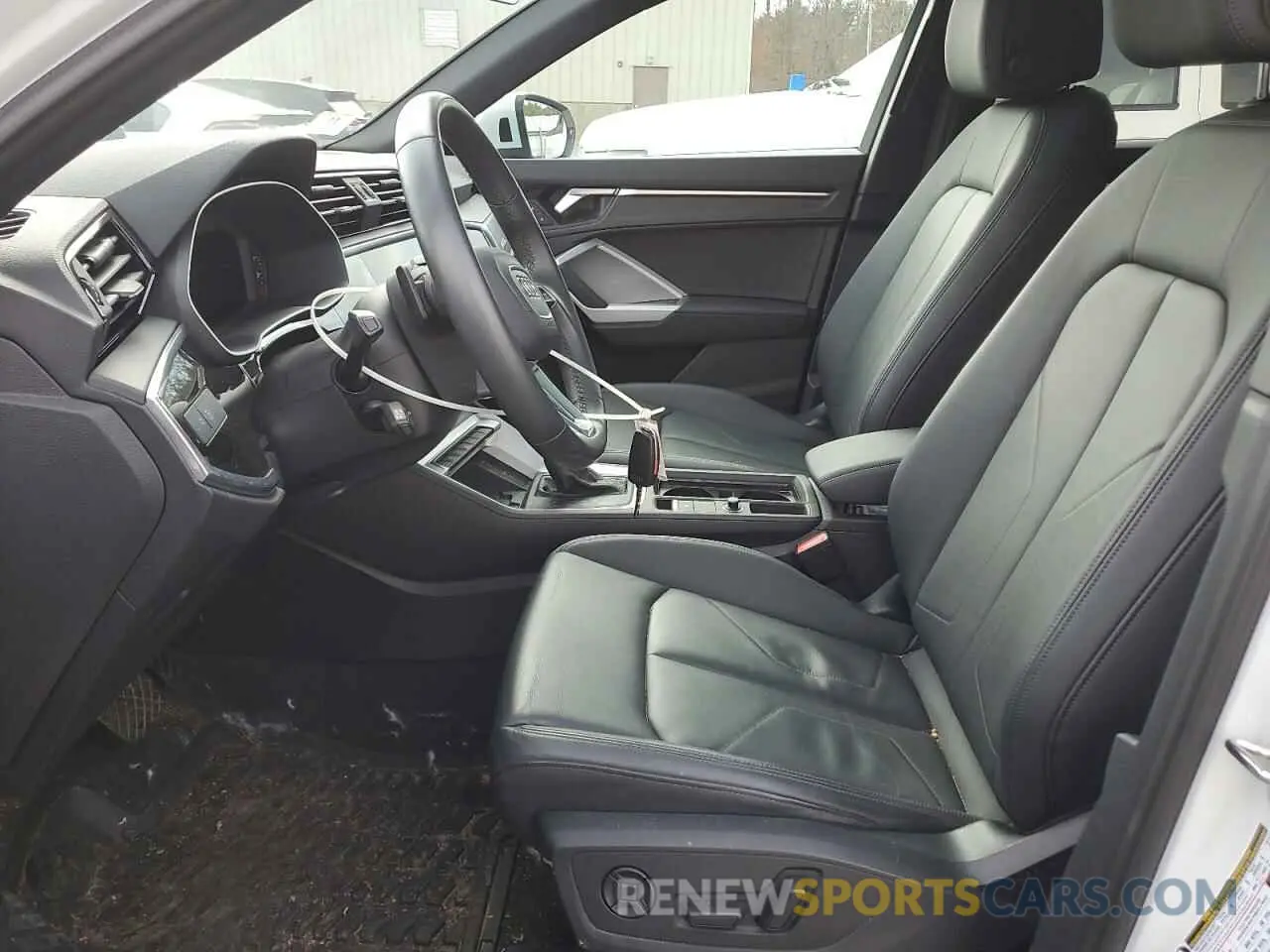 7 Photograph of a damaged car WA1DECF36R1027887 AUDI Q3 2024