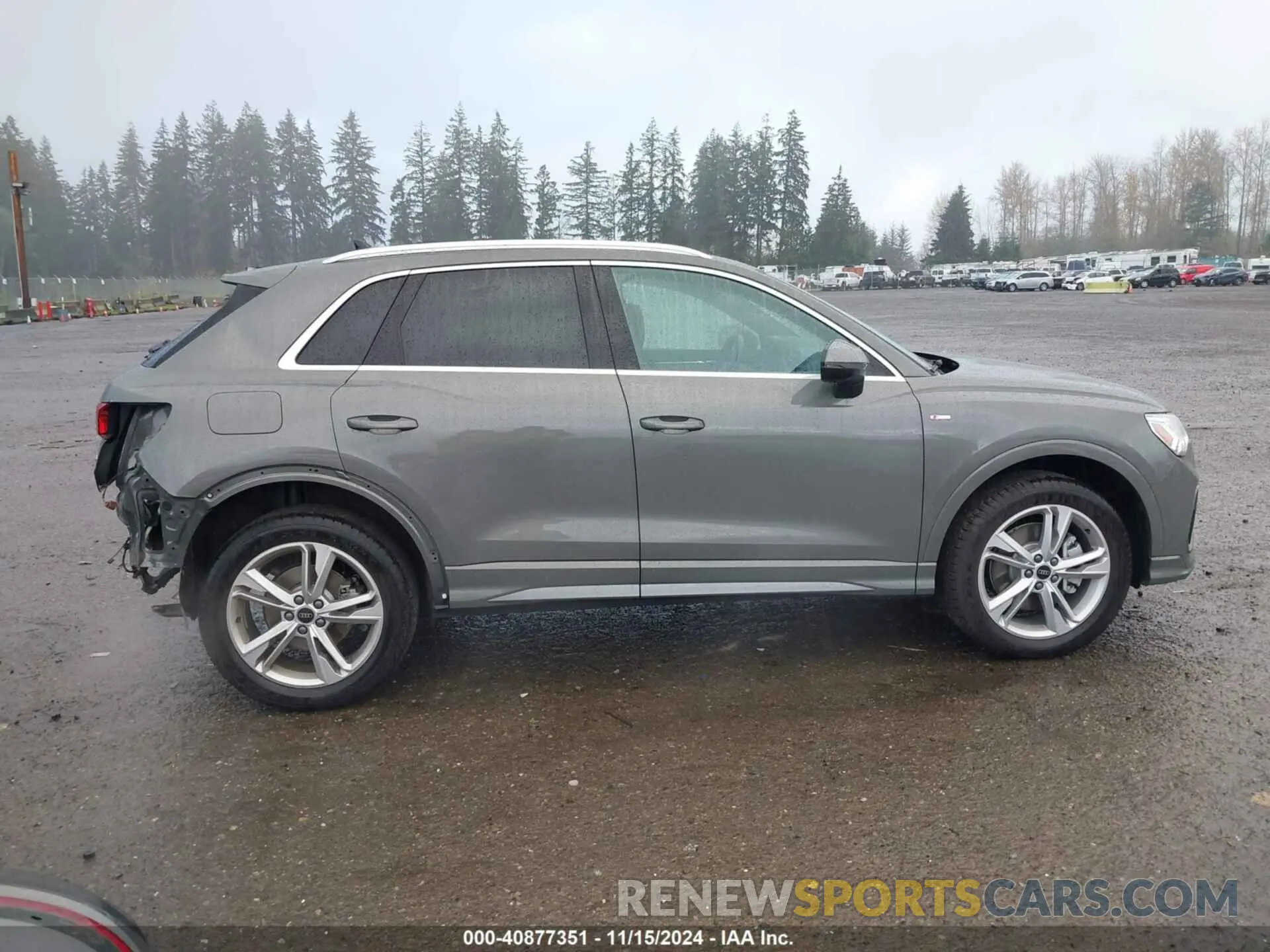 14 Photograph of a damaged car WA1DECF36R1094926 AUDI Q3 2024