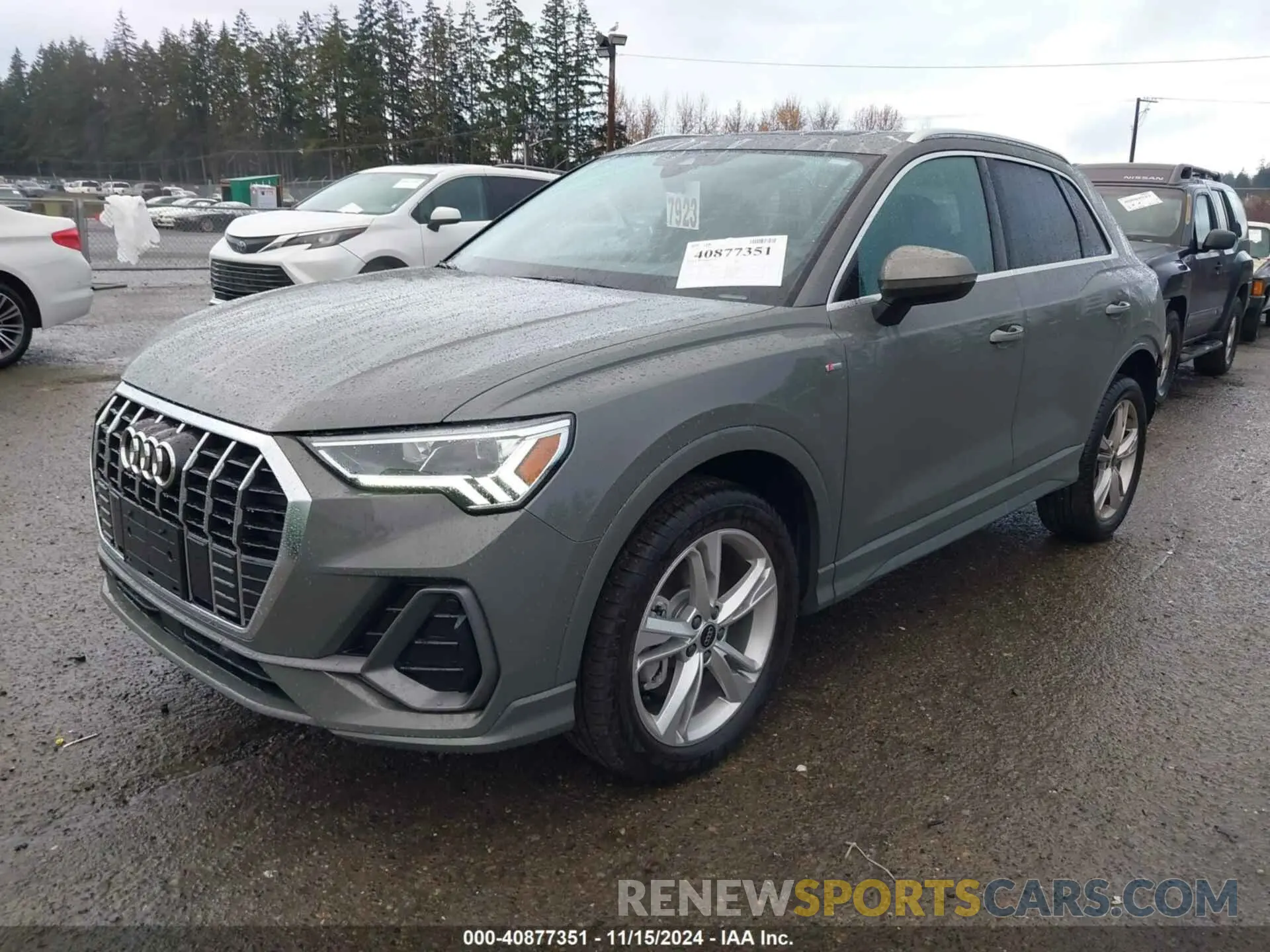 2 Photograph of a damaged car WA1DECF36R1094926 AUDI Q3 2024