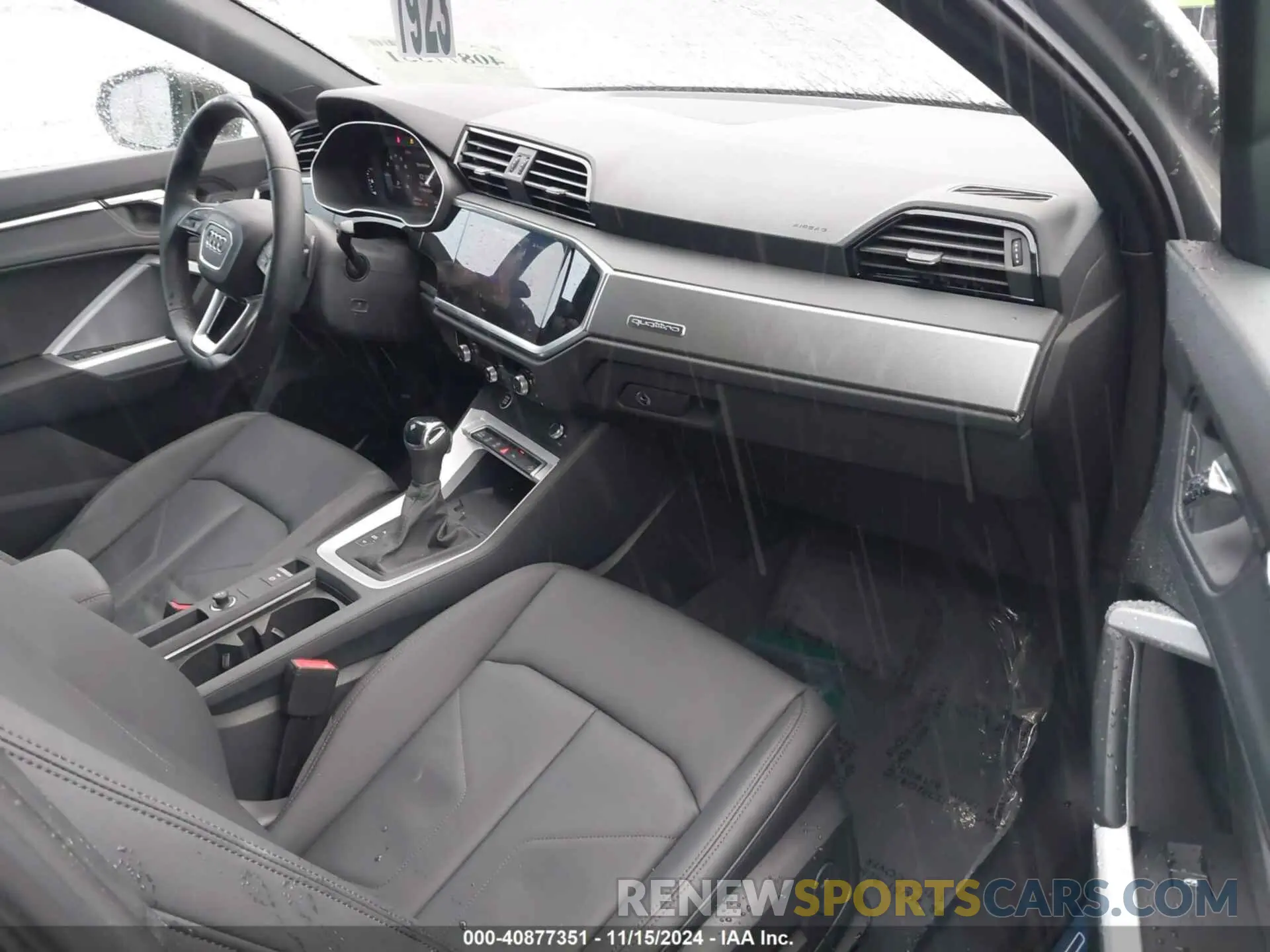 5 Photograph of a damaged car WA1DECF36R1094926 AUDI Q3 2024
