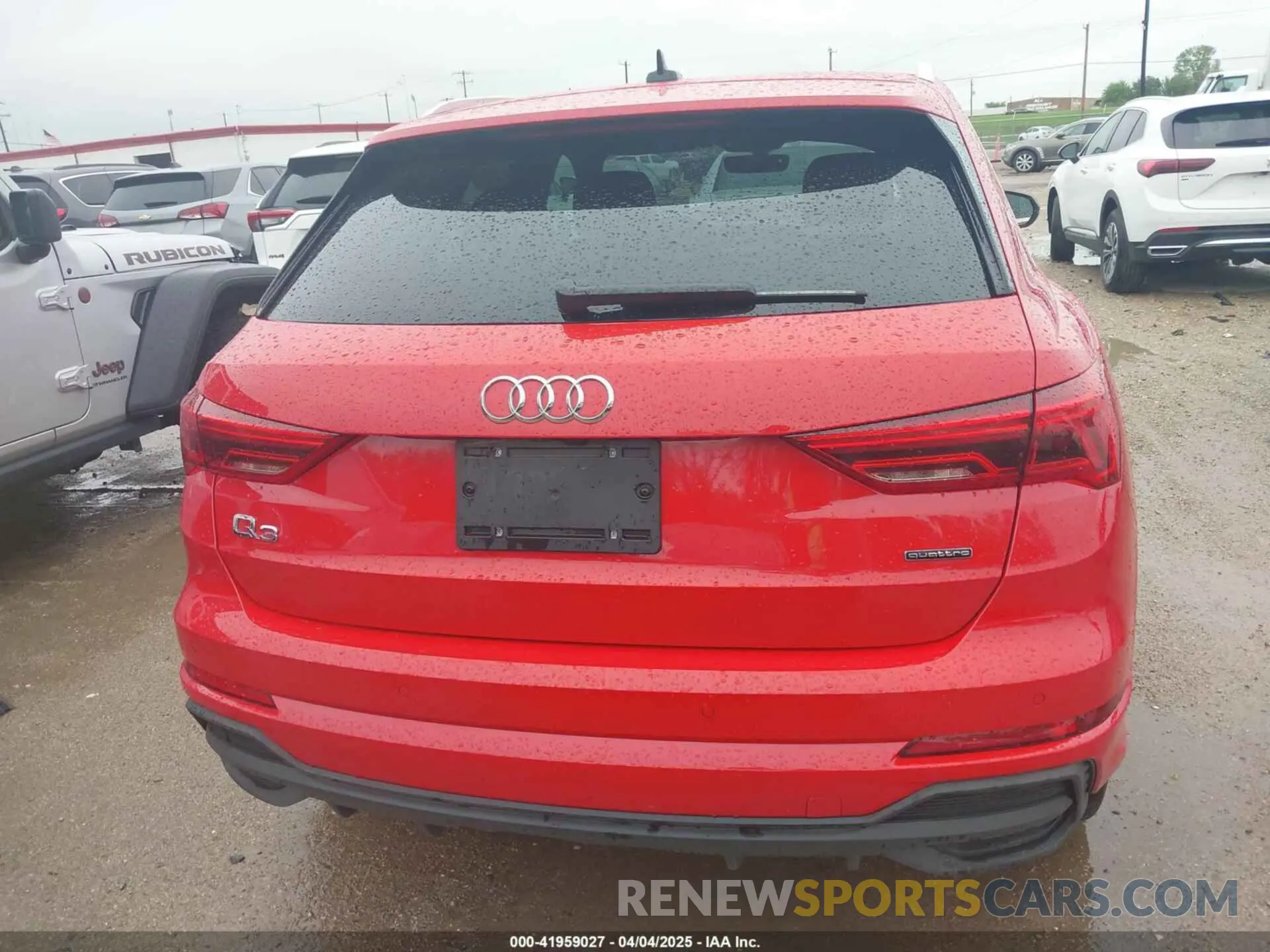 16 Photograph of a damaged car WA1DECF36R1126631 AUDI Q3 2024