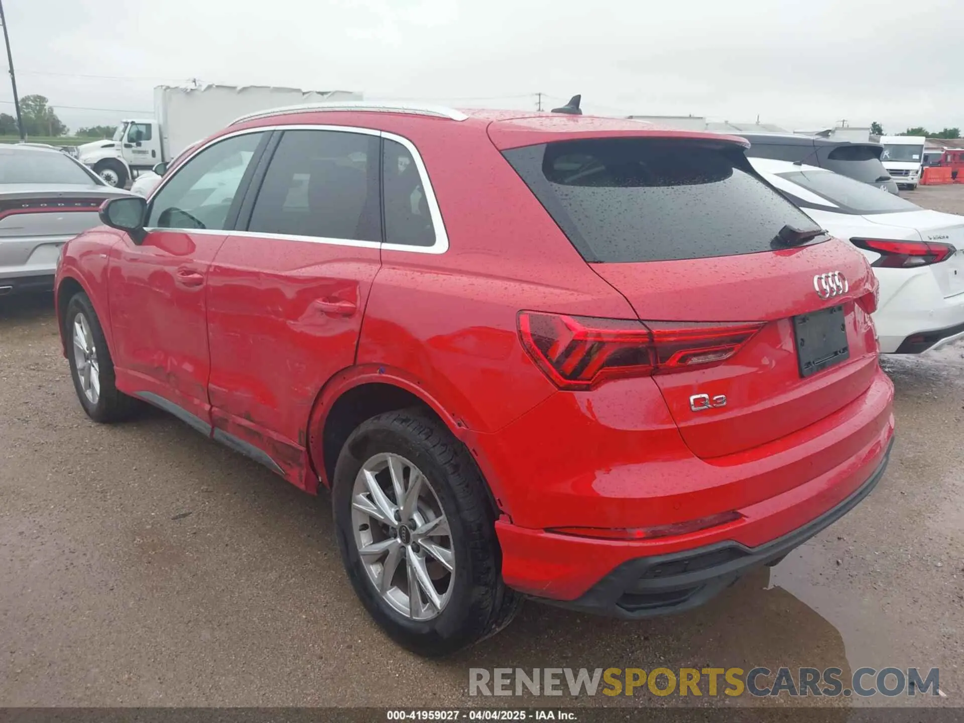3 Photograph of a damaged car WA1DECF36R1126631 AUDI Q3 2024