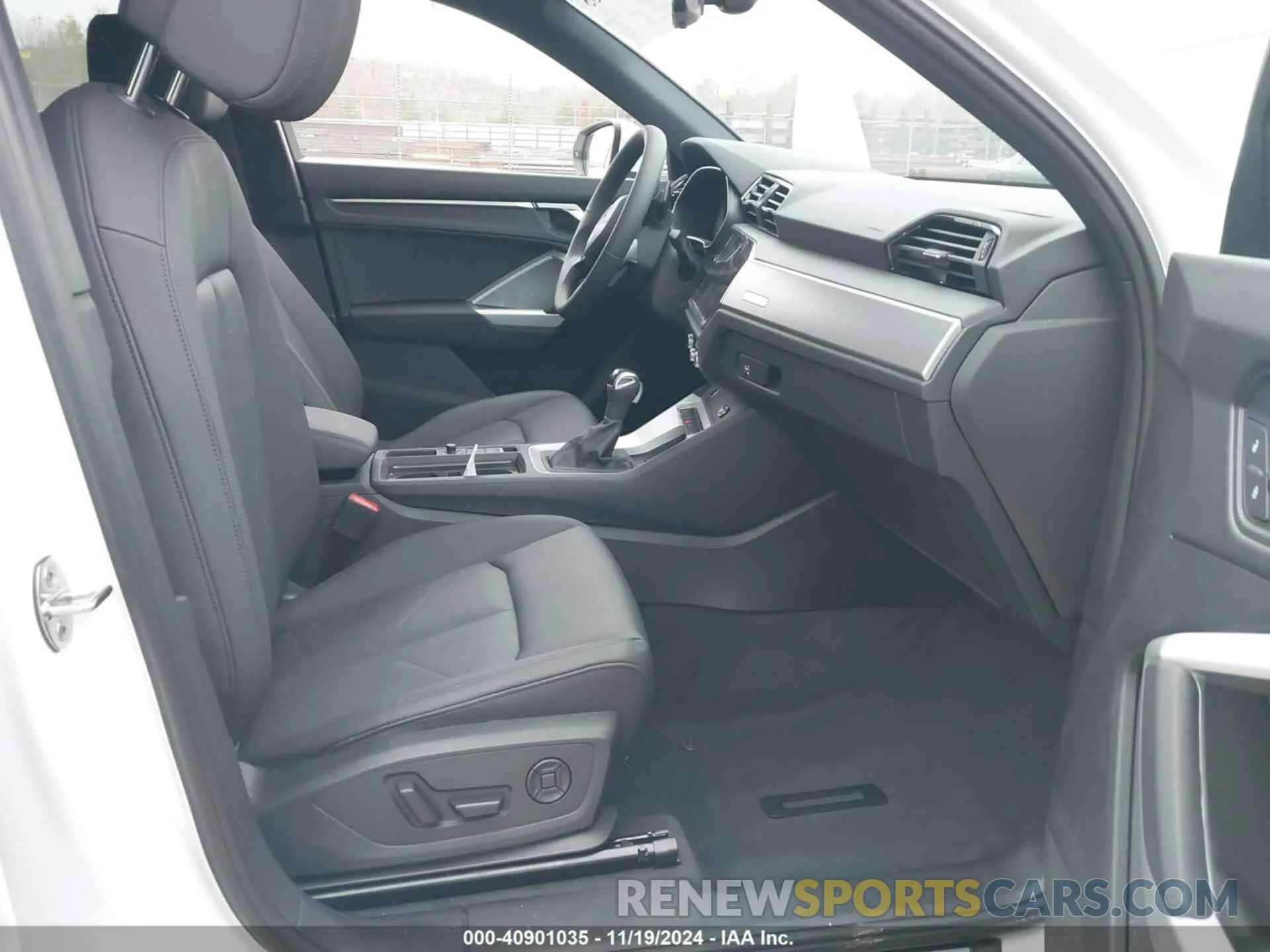 5 Photograph of a damaged car WA1DECF36R1185601 AUDI Q3 2024