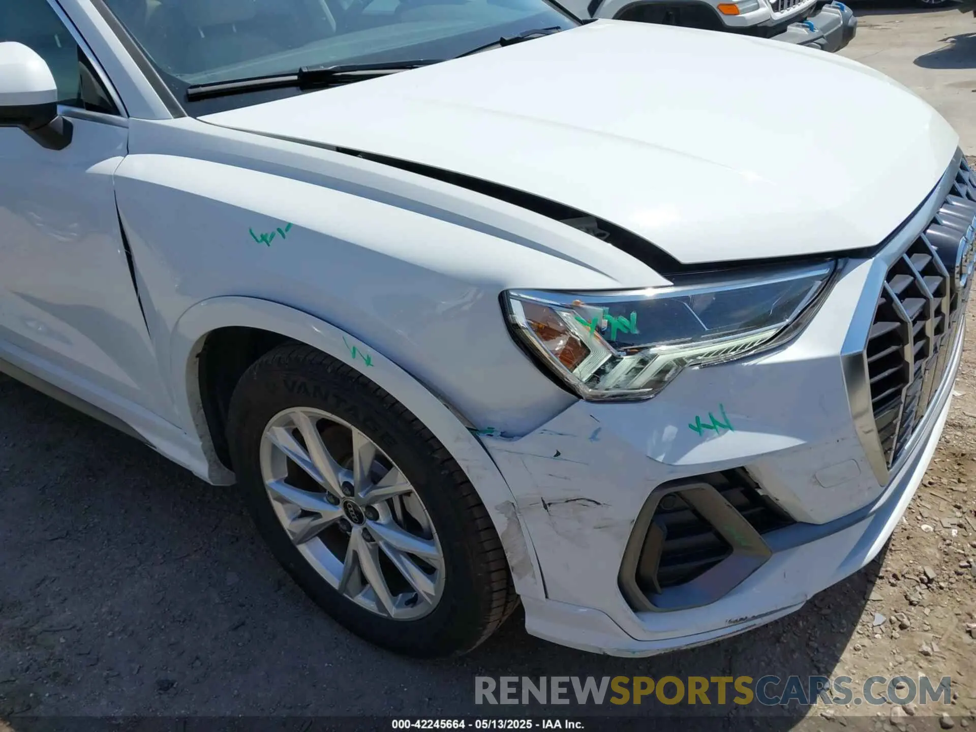 6 Фотография поврежденного автомобиля WA1DECF37R1044715 AUDI Q3 2024
