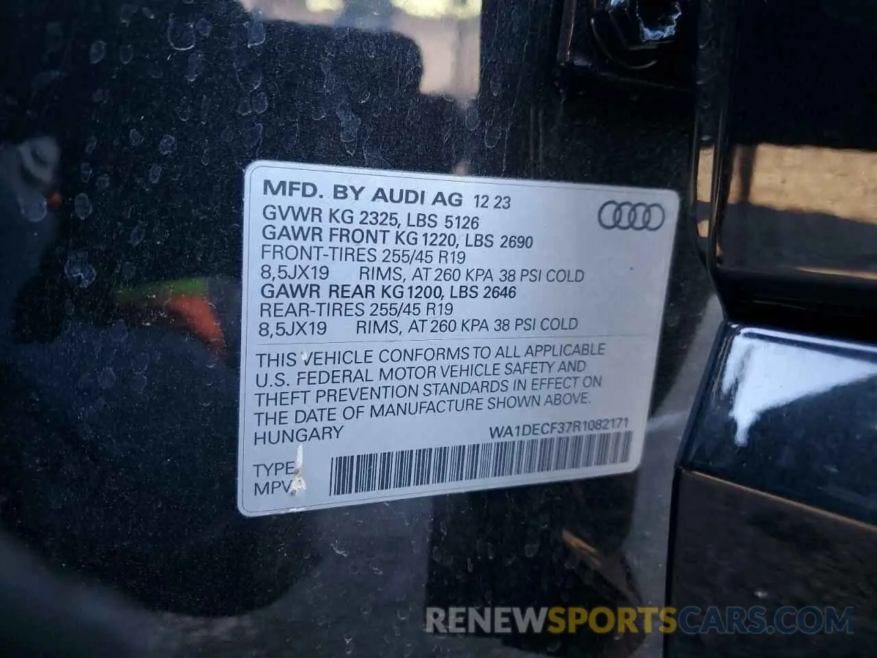 14 Фотография поврежденного автомобиля WA1DECF37R1082171 AUDI Q3 2024
