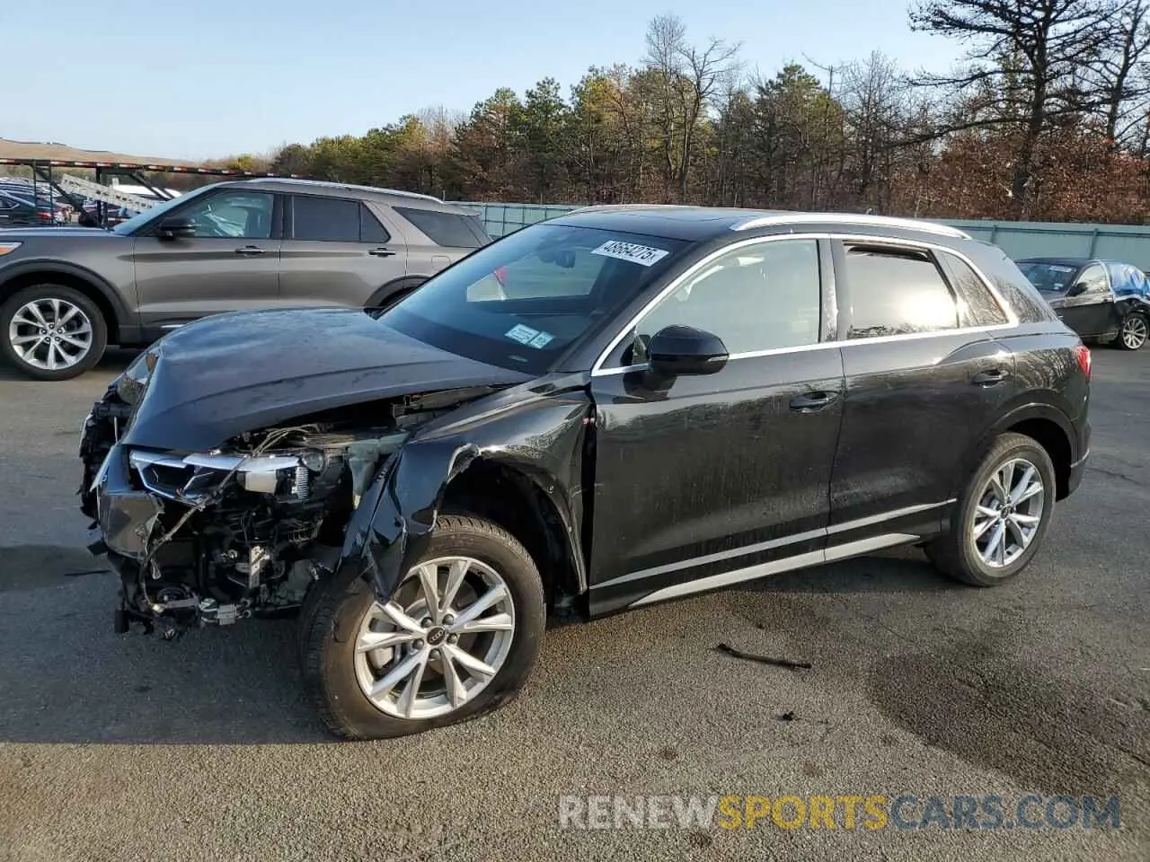 1 Photograph of a damaged car WA1DECF37R1082879 AUDI Q3 2024