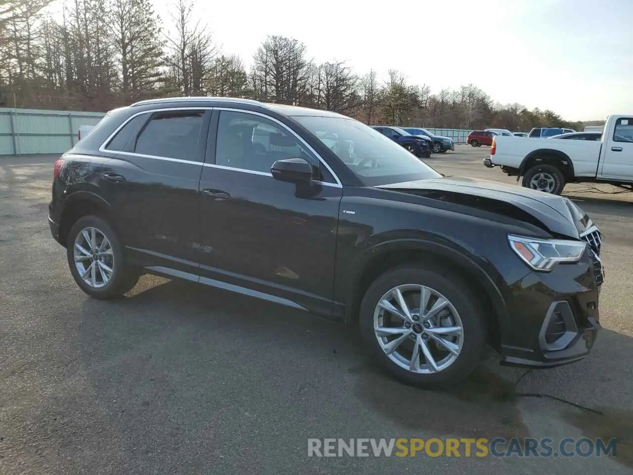 4 Photograph of a damaged car WA1DECF37R1082879 AUDI Q3 2024