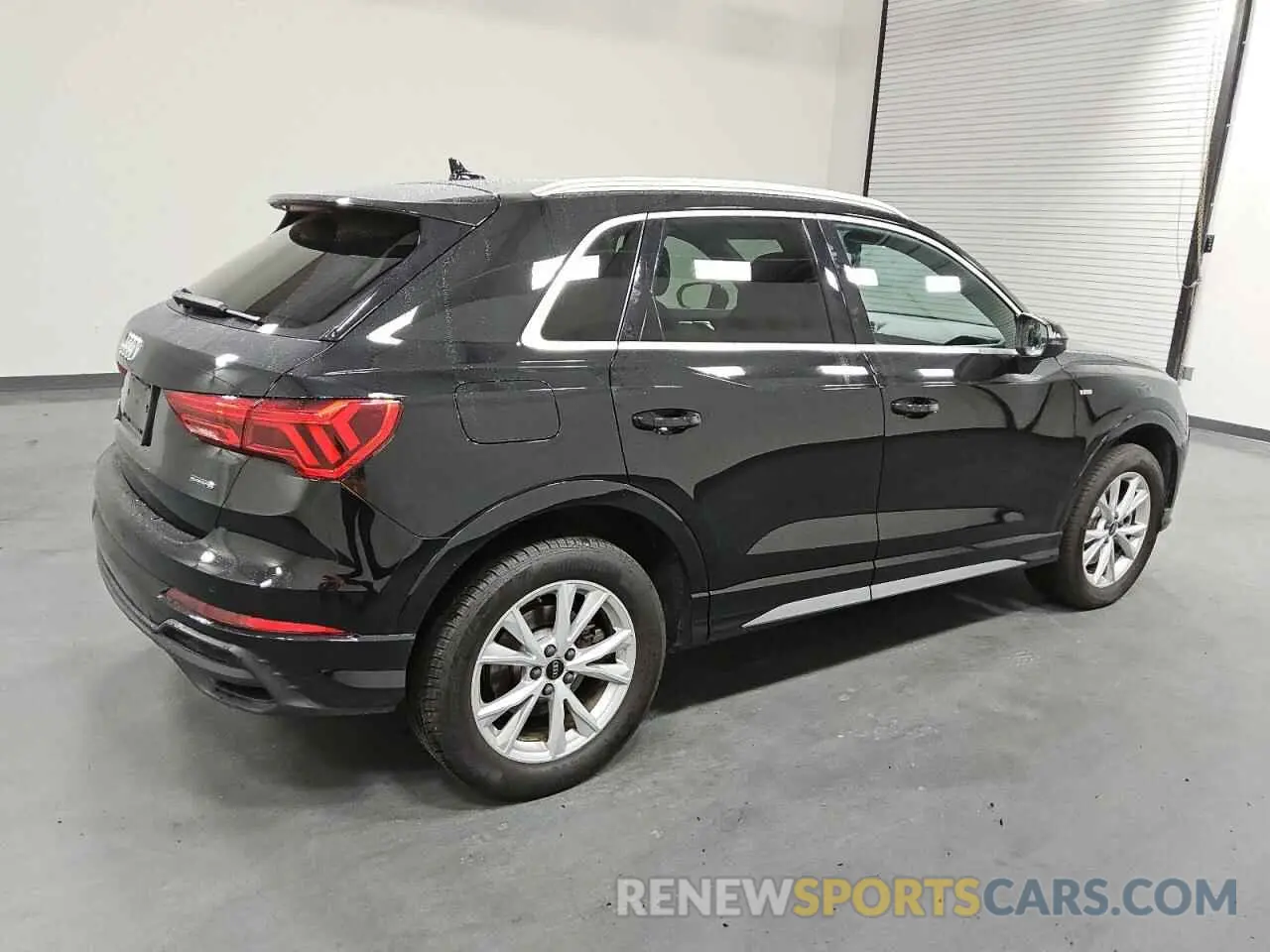 3 Фотография поврежденного автомобиля WA1DECF38R1034761 AUDI Q3 2024