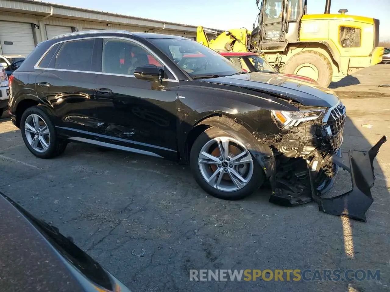 4 Фотография поврежденного автомобиля WA1DECF38R1122726 AUDI Q3 2024