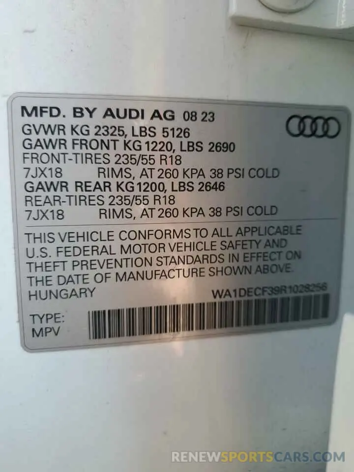 14 Фотография поврежденного автомобиля WA1DECF39R1028256 AUDI Q3 2024