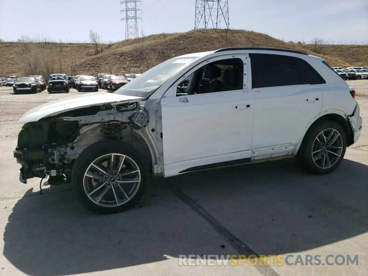 1 Photograph of a damaged car WA1DECF39R1050029 AUDI Q3 2024
