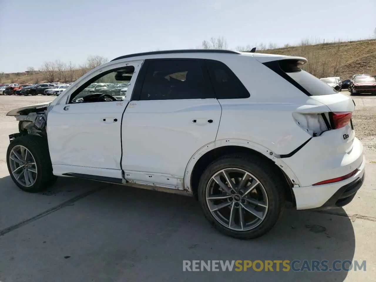 2 Photograph of a damaged car WA1DECF39R1050029 AUDI Q3 2024
