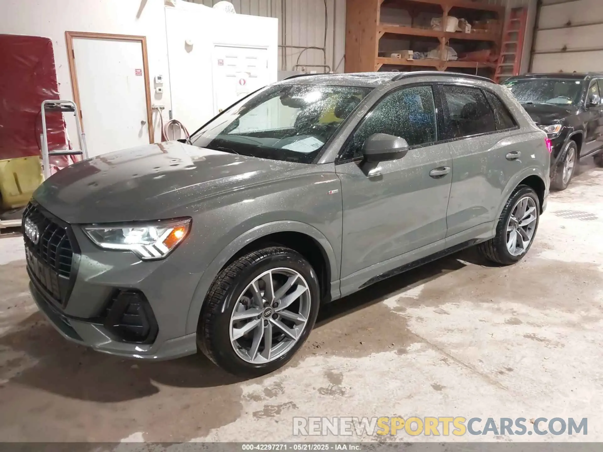 2 Фотография поврежденного автомобиля WA1EECF30R1156373 AUDI Q3 2024