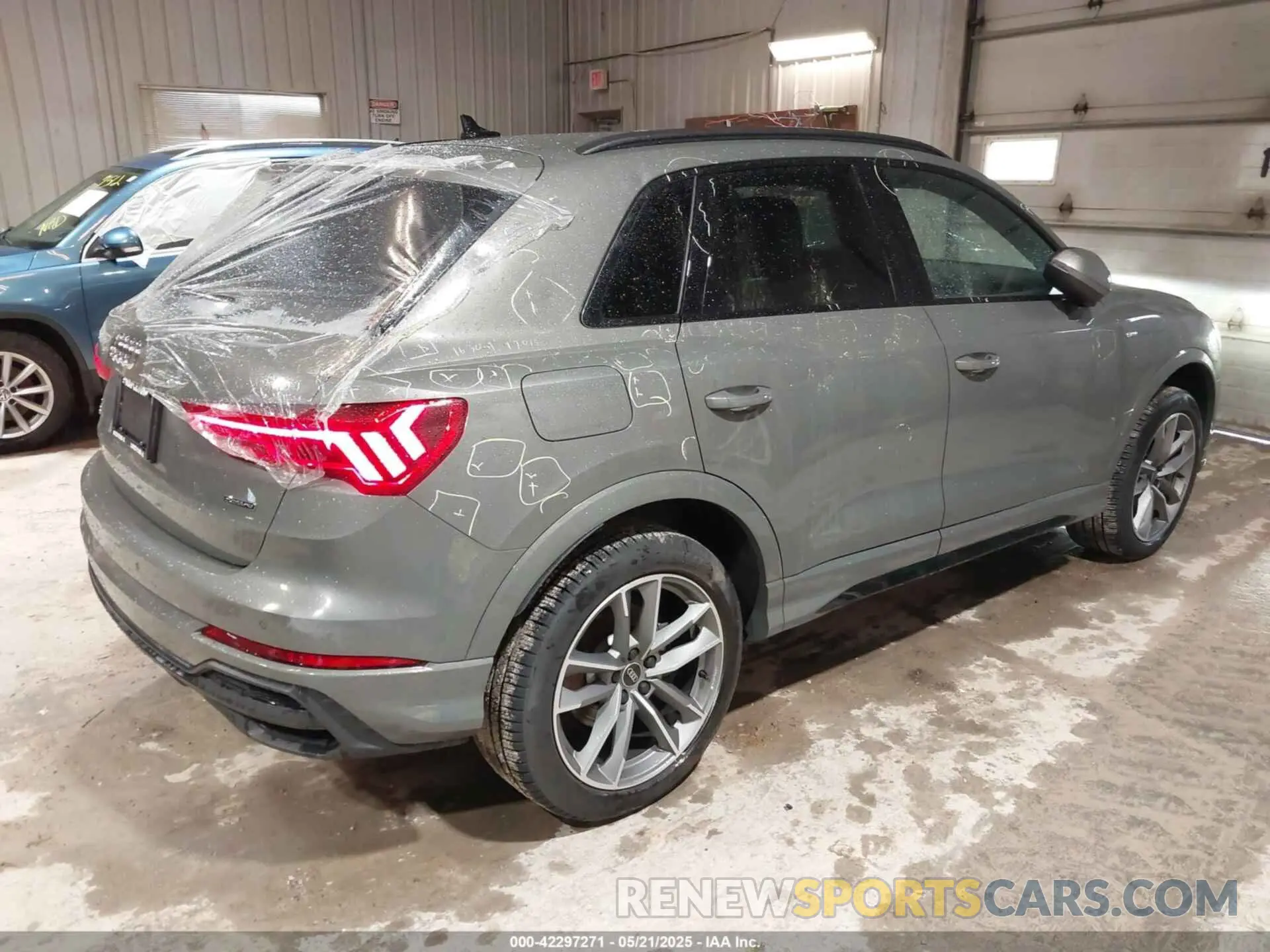 4 Фотография поврежденного автомобиля WA1EECF30R1156373 AUDI Q3 2024
