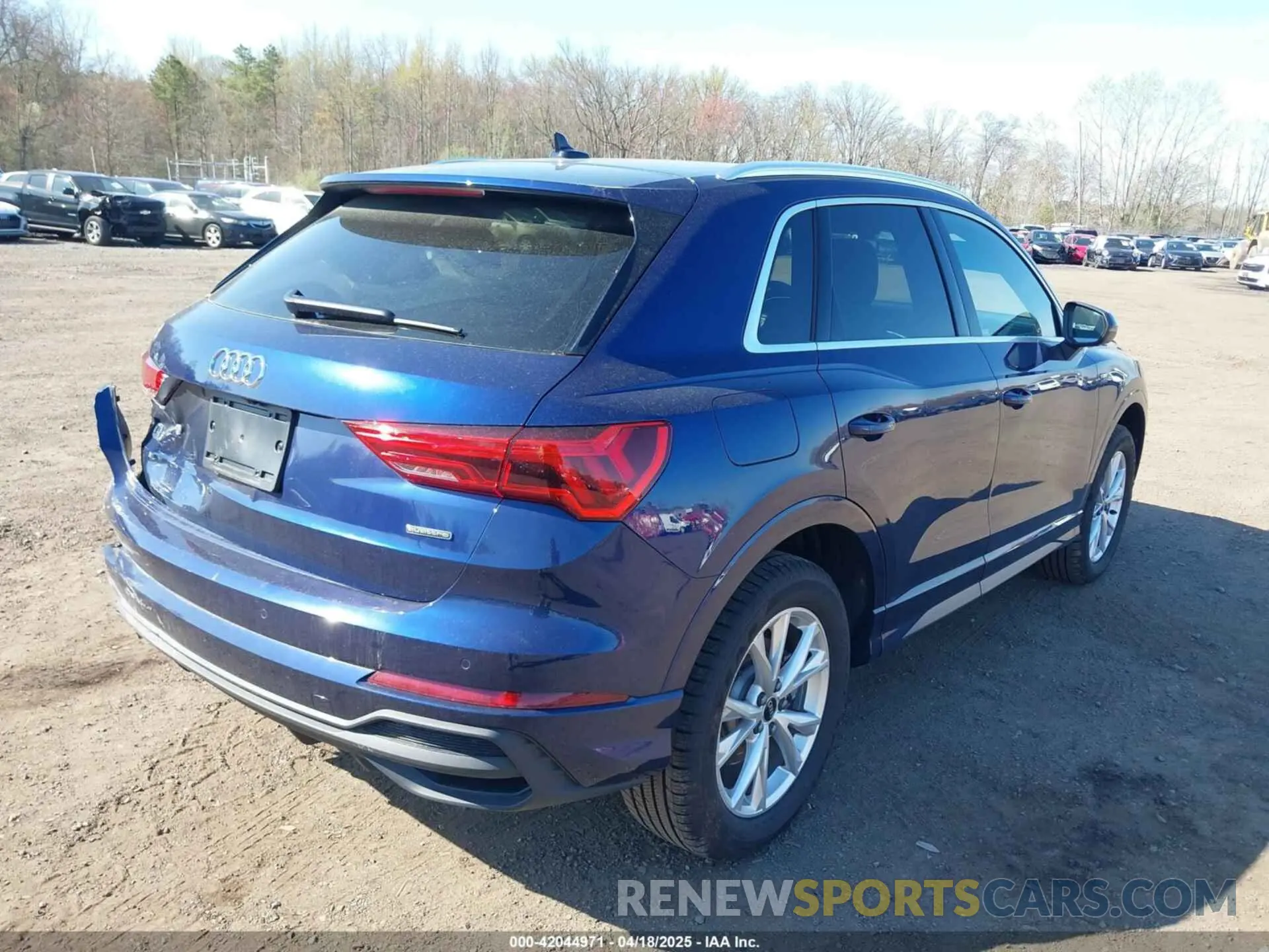 17 Фотография поврежденного автомобиля WA1EECF30R1173836 AUDI Q3 2024