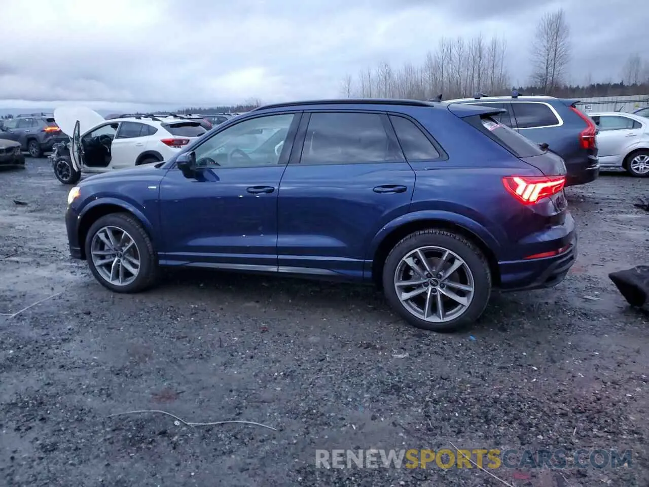 2 Фотография поврежденного автомобиля WA1EECF31R1138853 AUDI Q3 2024