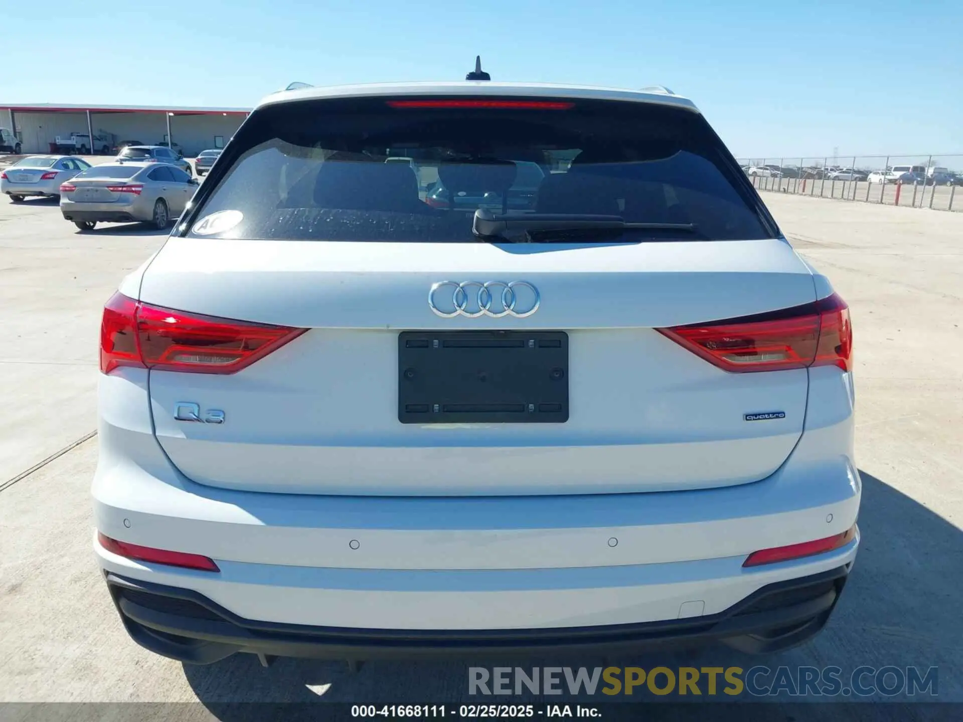 16 Photograph of a damaged car WA1EECF32R1141891 AUDI Q3 2024