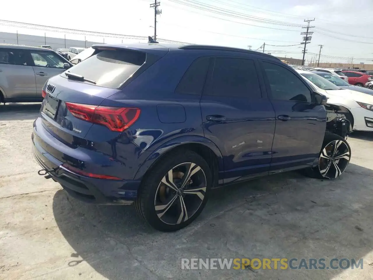 3 Photograph of a damaged car WA1EECF32R1152163 AUDI Q3 2024