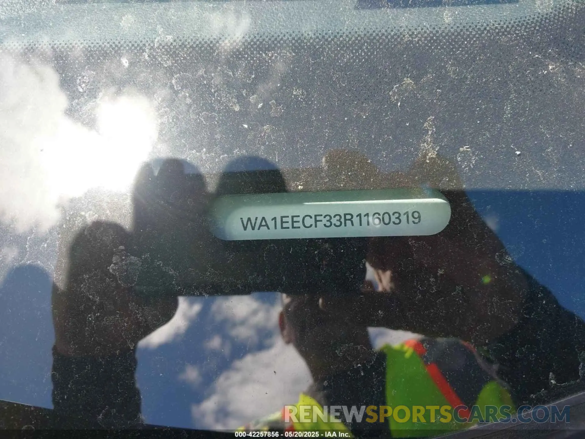 12 Фотография поврежденного автомобиля WA1EECF33R1160319 AUDI Q3 2024