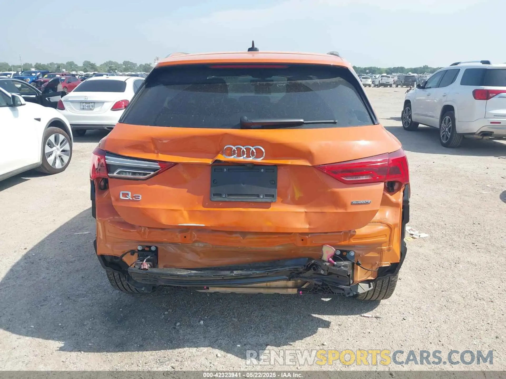 16 Фотография поврежденного автомобиля WA1EECF36R1092050 AUDI Q3 2024