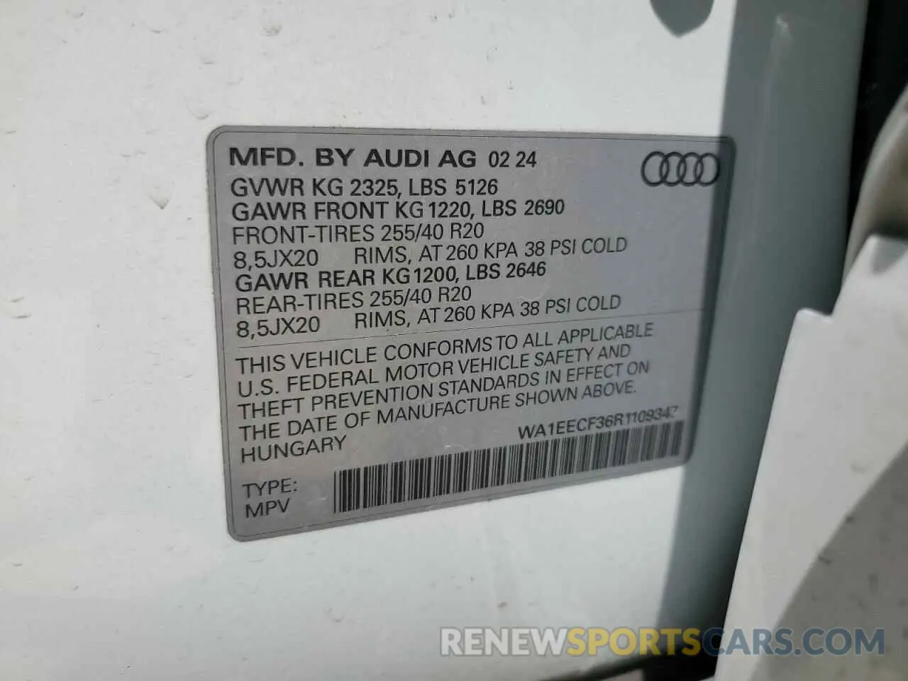 13 Photograph of a damaged car WA1EECF36R1109347 AUDI Q3 2024