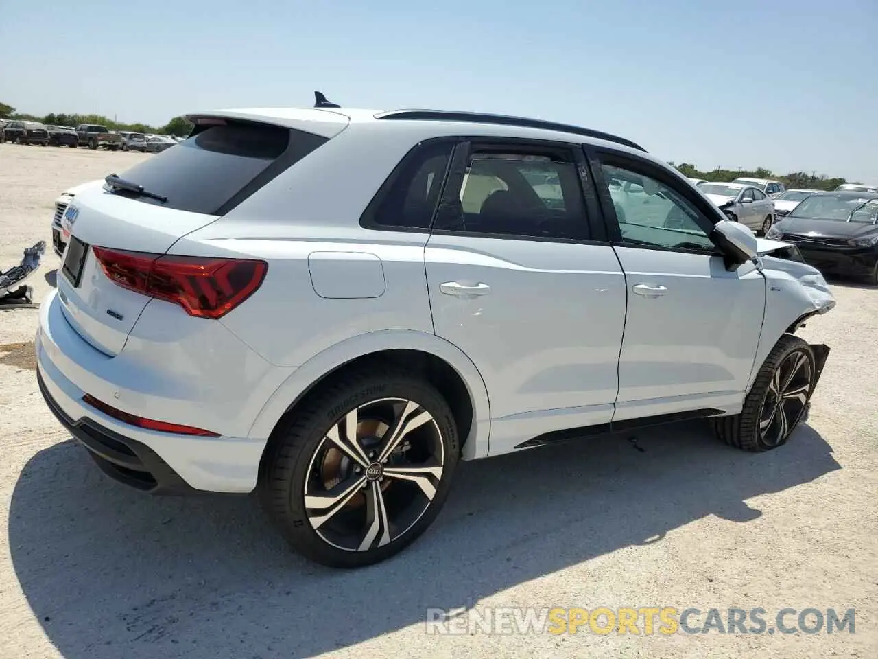 3 Photograph of a damaged car WA1EECF36R1109347 AUDI Q3 2024