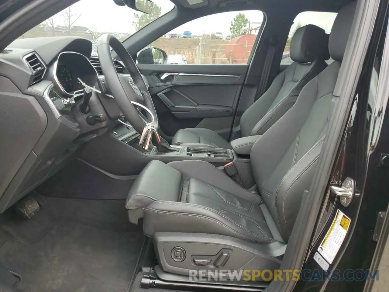7 Photograph of a damaged car WA1EECF39R1026737 AUDI Q3 2024
