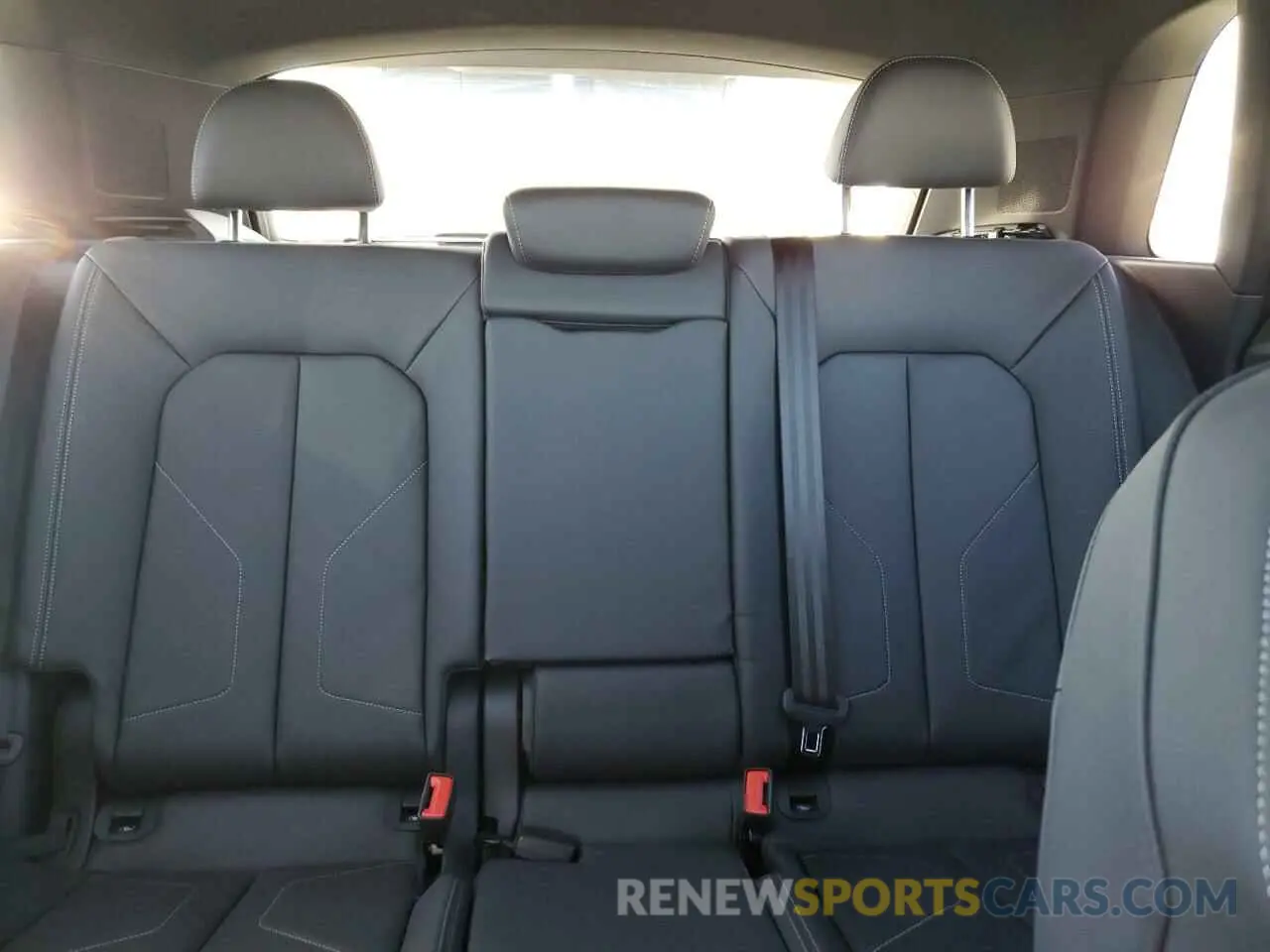 10 Photograph of a damaged car WA1EECF39R1027967 AUDI Q3 2024