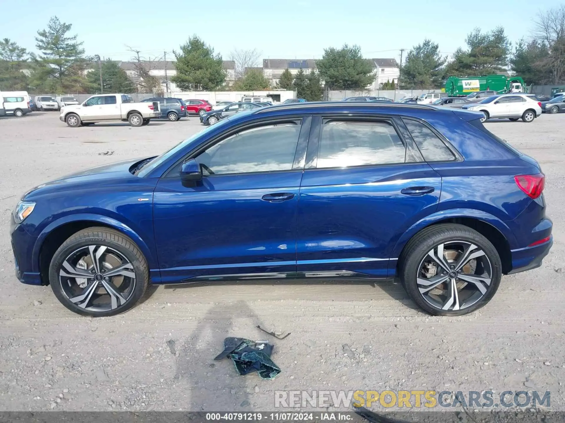 13 Фотография поврежденного автомобиля WA1EECF39R1107267 AUDI Q3 2024