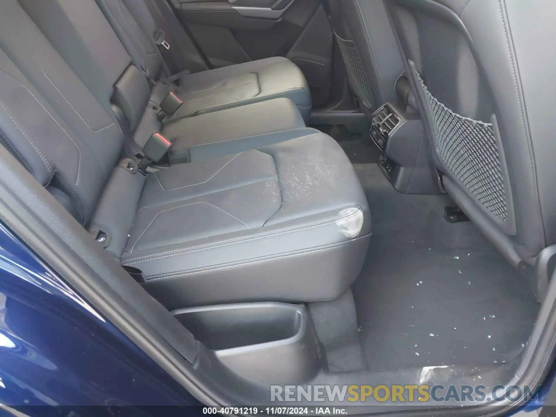 8 Фотография поврежденного автомобиля WA1EECF39R1107267 AUDI Q3 2024