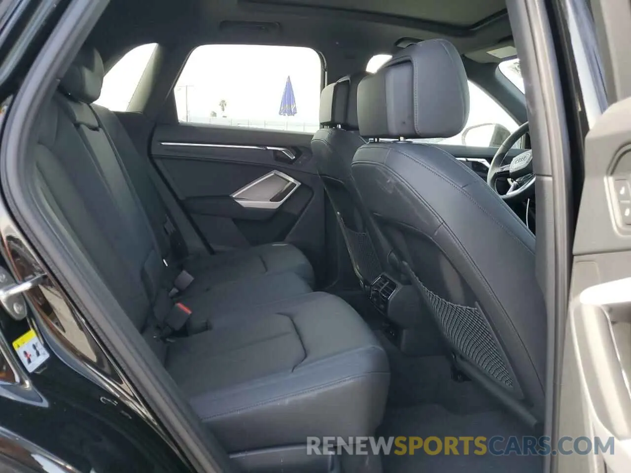 11 Photograph of a damaged car WA1EECF39R1198153 AUDI Q3 2024