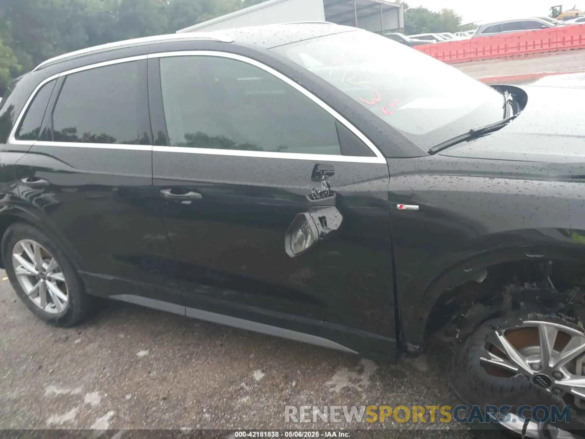 12 Photograph of a damaged car WA1DECF32S1016309 AUDI Q3 2025