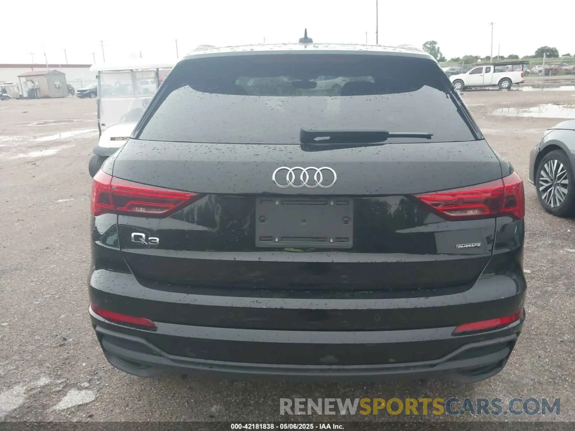 15 Photograph of a damaged car WA1DECF32S1016309 AUDI Q3 2025