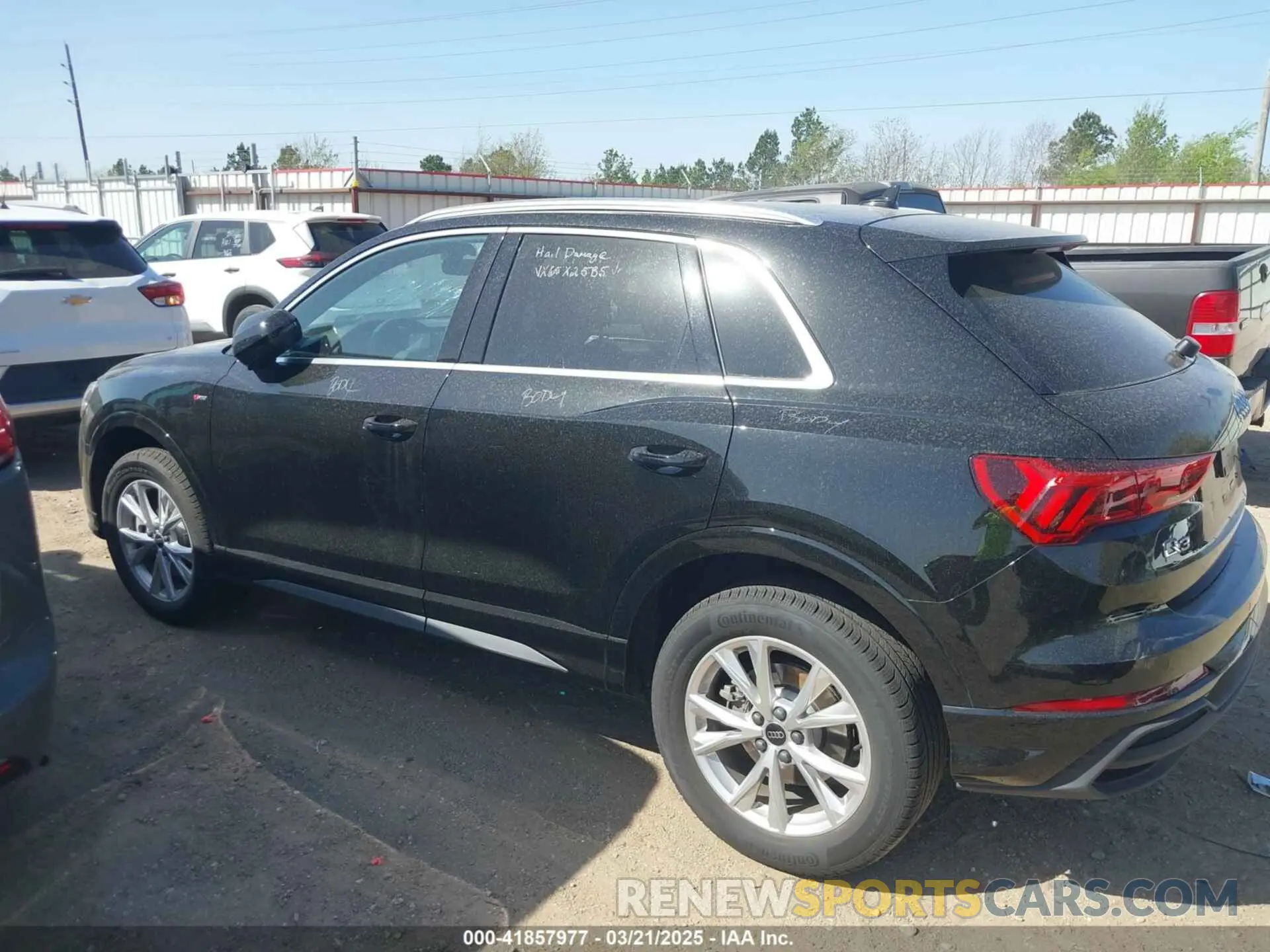 14 Фотография поврежденного автомобиля WA1DECF36S1013719 AUDI Q3 2025