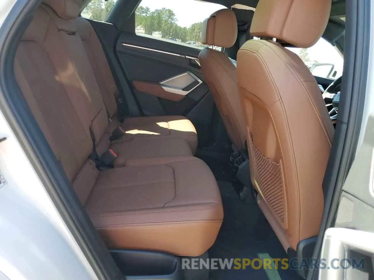 12 Photograph of a damaged car WA1EECF31S1040573 AUDI Q3 2025