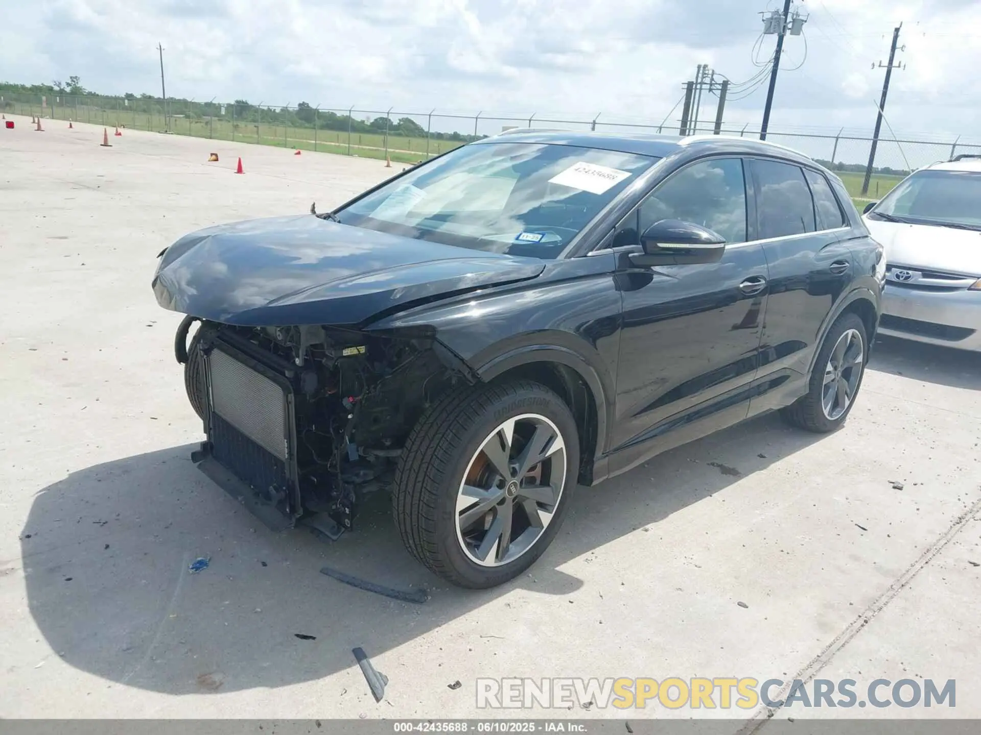 2 Фотография поврежденного автомобиля WA1H2BFZ2NP042855 AUDI Q4 E-TRON 2022